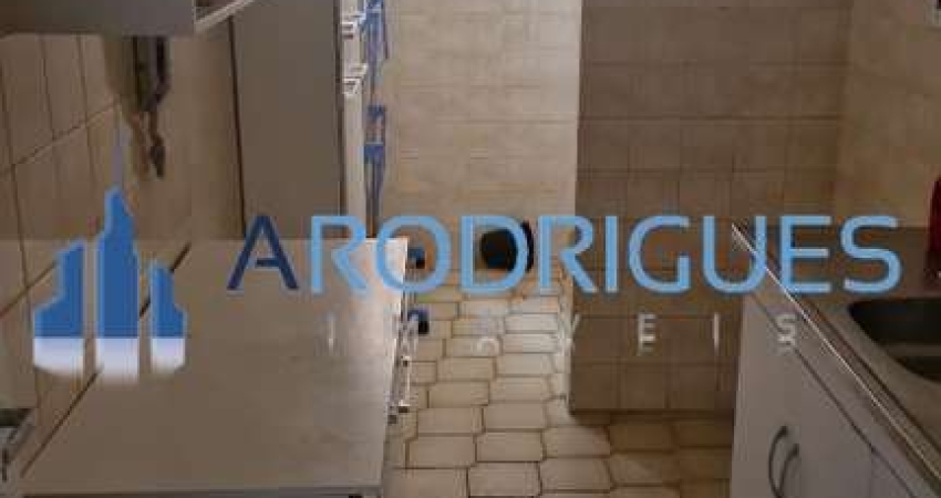 Apartamento para locação no Costa Azul, Salvador-BA: 2 quartos, 2 banheiros, 1 vaga de garagem, 60m² de área. Venha conferir!