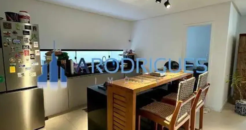 Casa de luxo em condomínio de alto padrão em Abrantes, Camaçari-BA: 4 quartos, 3 suítes, 1 sala, 2 banheiros, 3 vagas, 200m².