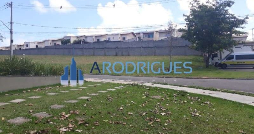 Terreno comercial de 800m² em condomínio de luxo em Abrantes, Camaçari-BA - Oportunidade única para investidores e construtores!