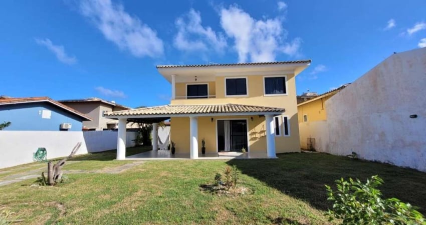 Casa em Condomínio para Locação em Lauro de Freitas, Buraquinho, 3 dormitórios, 1 suíte, 3 banheiros, 1 vaga