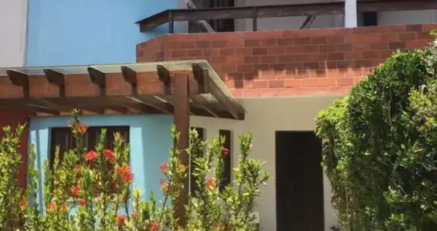 Casa em Condomínio para Venda em Lauro de Freitas, Buraquinho, 3 dormitórios, 1 suíte, 3 banheiros, 1 vaga