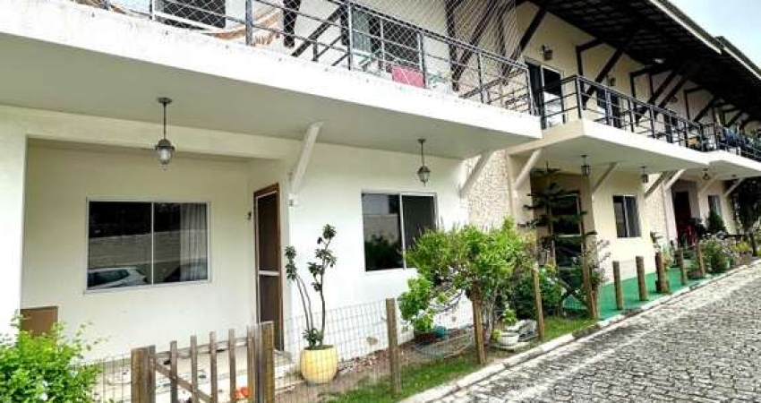 Casa em Condomínio para Locação em Lauro de Freitas, Buraquinho, 3 dormitórios, 1 suíte, 3 banheiros, 2 vagas