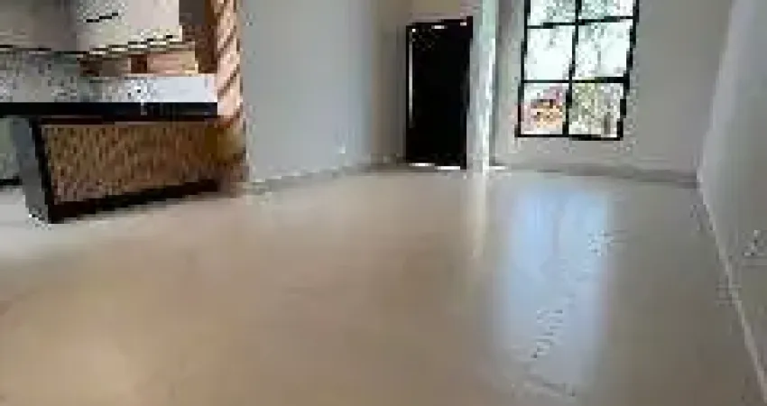 Vendo casa térrea condomínio EVIDÊNCIAS