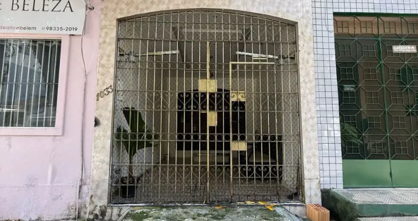 Aluga-se Casa Semi Mobiliada de 3 quartos – Localização Privilegiada no bairro São Brás