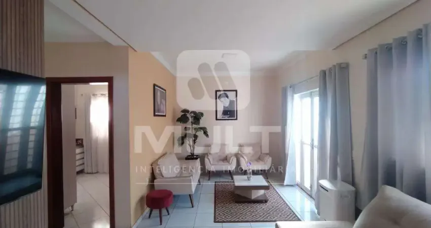Casa com 3 quartos para alugar no Umuarama, Uberlândia 