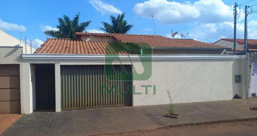 Casa com 3 quartos para alugar na Cidade Jardim, Uberlândia 
