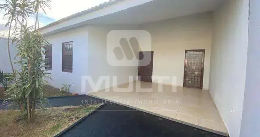 Casa com 3 quartos para alugar no Custódio Pereira, Uberlândia 