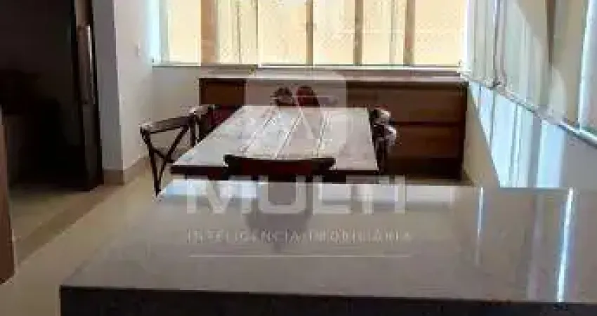 Cobertura com 3 quartos para alugar no Martins, Uberlândia 