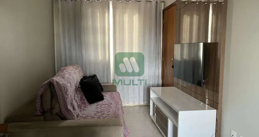 Apartamento com 2 quartos para alugar no Tubalina, Uberlândia