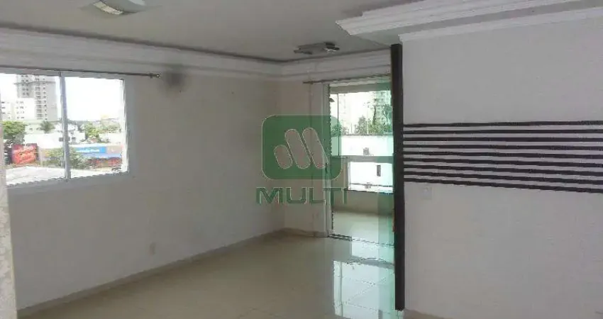 Apartamento com 3 quartos para alugar no Cazeca, Uberlândia