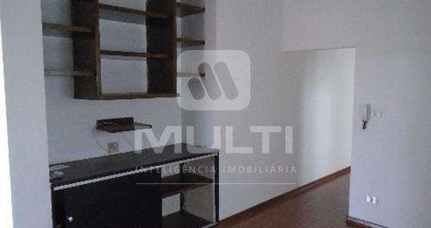 Casa com 3 quartos para alugar no Brasil, Uberlândia 