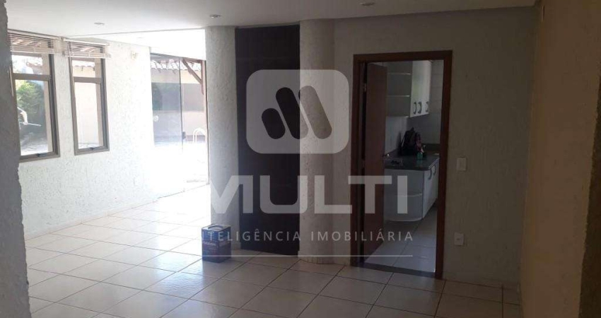 Casa comercial para alugar no Jardim Karaíba, Uberlândia 
