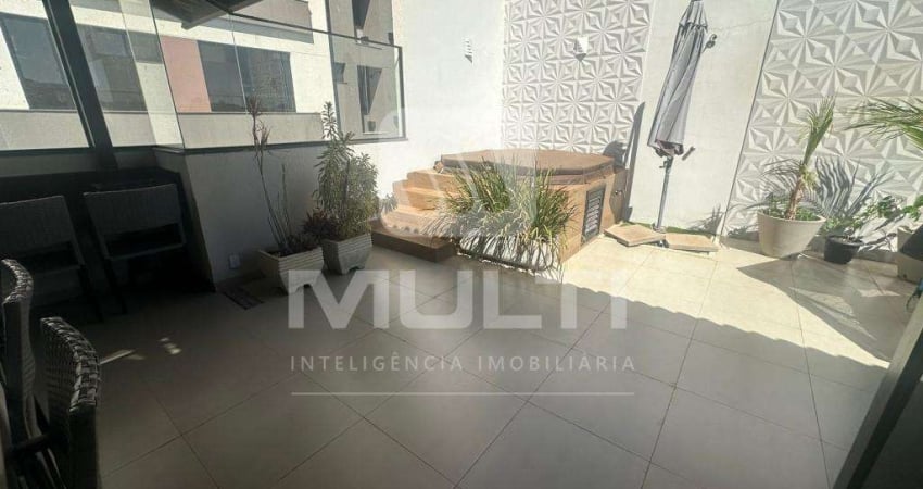 Cobertura com 3 quartos para alugar no Santa Mônica, Uberlândia 