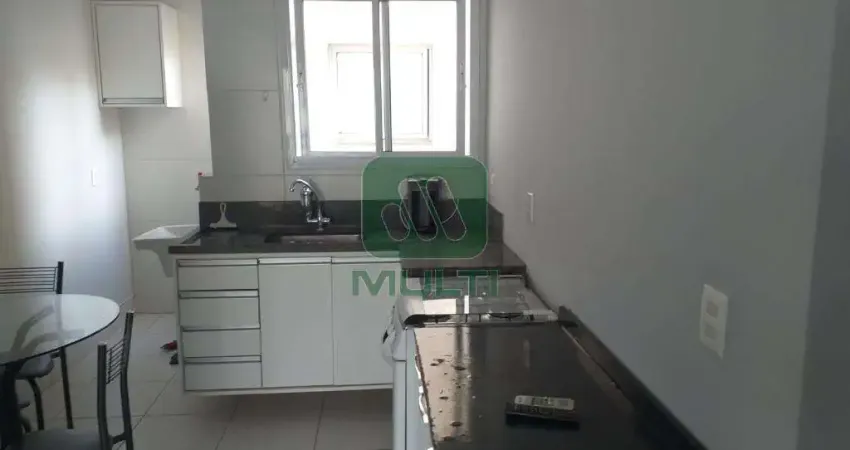 Apartamento com 2 quartos para alugar no Tubalina, Uberlândia 