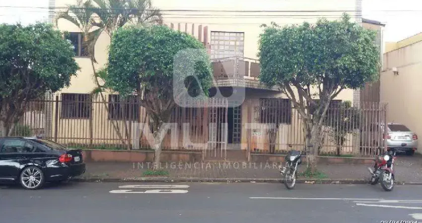 Casa comercial para alugar no Conjunto Segismundo Pereira, Uberlândia 