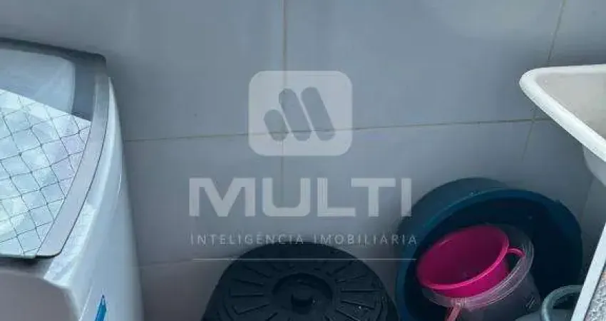 Apartamento com 2 quartos para alugar em Laranjeiras, Uberlândia