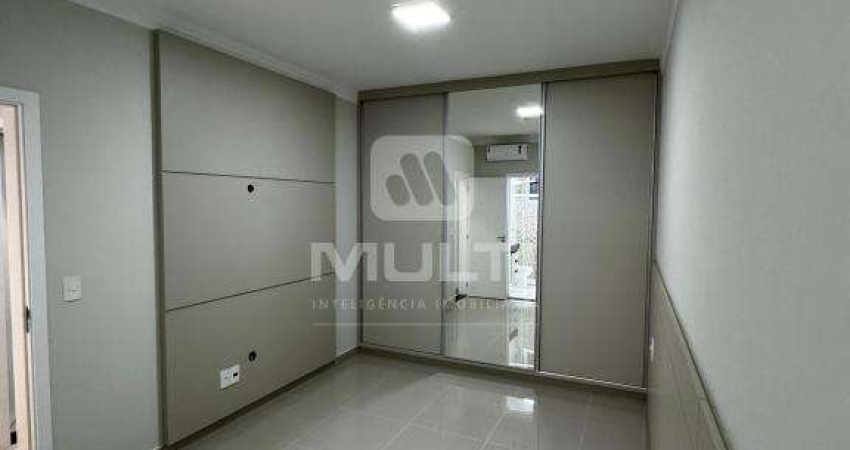 Apartamento com 3 quartos para alugar no Jardim Botânico, Uberlândia 