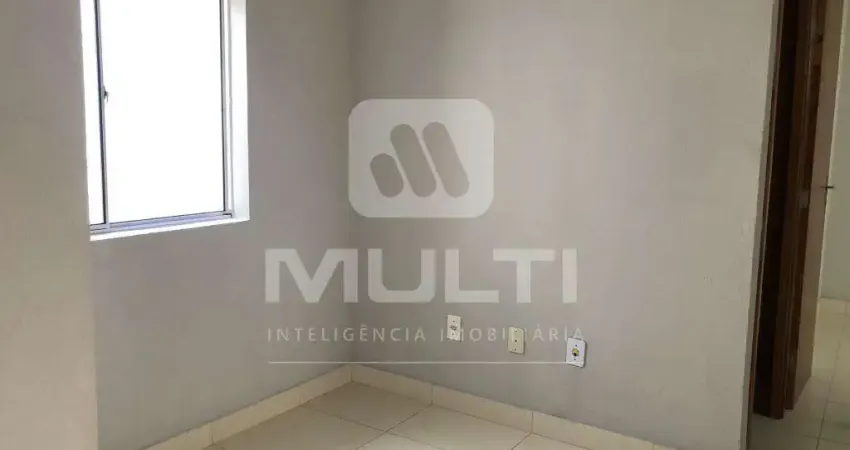 Apartamento com 2 quartos para alugar no Jardim Ipanema I, Uberlândia 