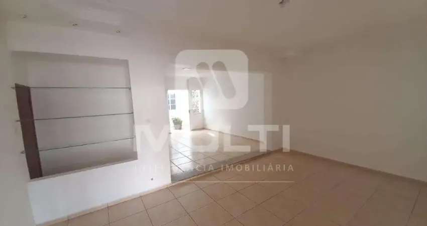 Casa com 3 quartos para alugar no Vigilato Pereira, Uberlândia 