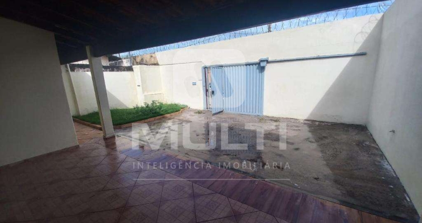Casa com 3 quartos para alugar no Tubalina, Uberlândia 