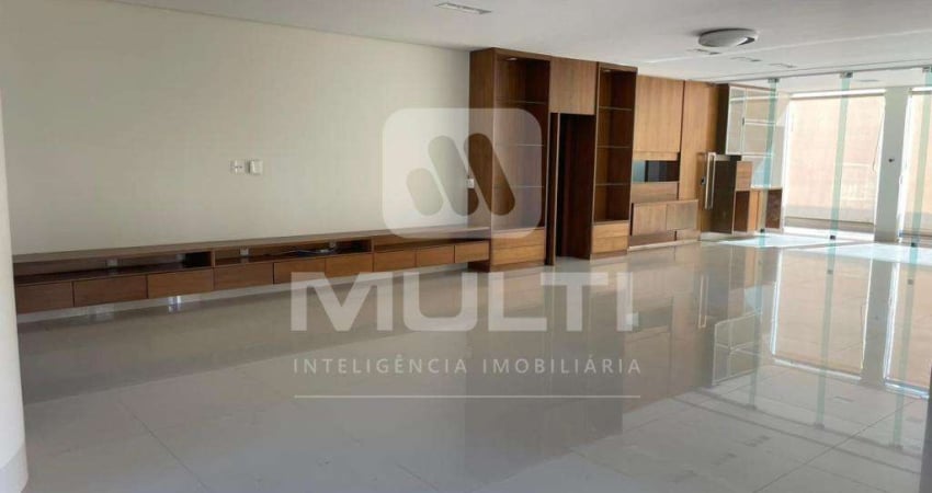Casa em condomínio fechado com 4 quartos à venda no Jardins Roma, Uberlândia 