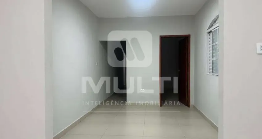 Casa com 2 quartos à venda no Bom Jesus, Uberlândia 