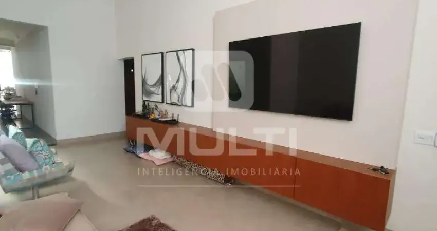 Casa com 3 quartos à venda em Laranjeiras, Uberlândia 
