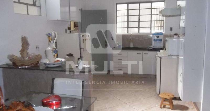 Casa com 2 quartos à venda no Chácaras Tubalina, Uberlândia 