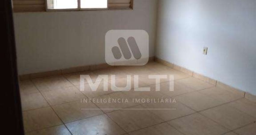 Apartamento com 3 quartos à venda no Copacabana, Uberlândia 