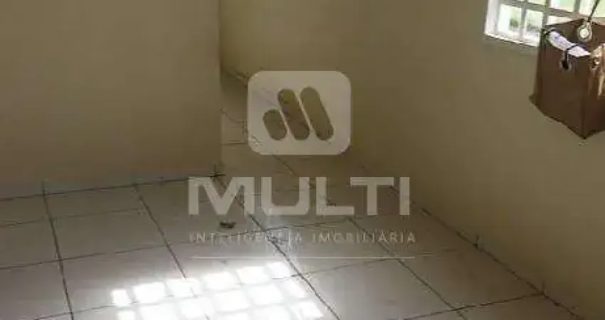 Casa com 3 quartos à venda na Nossa Senhora das Graças, Uberlândia 
