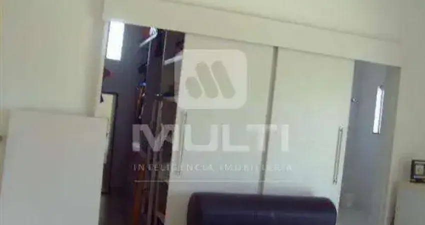 Casa com 4 quartos à venda na Cidade Jardim, Uberlândia 