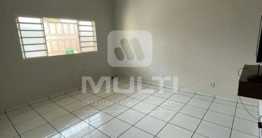 Casa com 3 quartos à venda no Jardim dos Gravatás, Uberlândia 