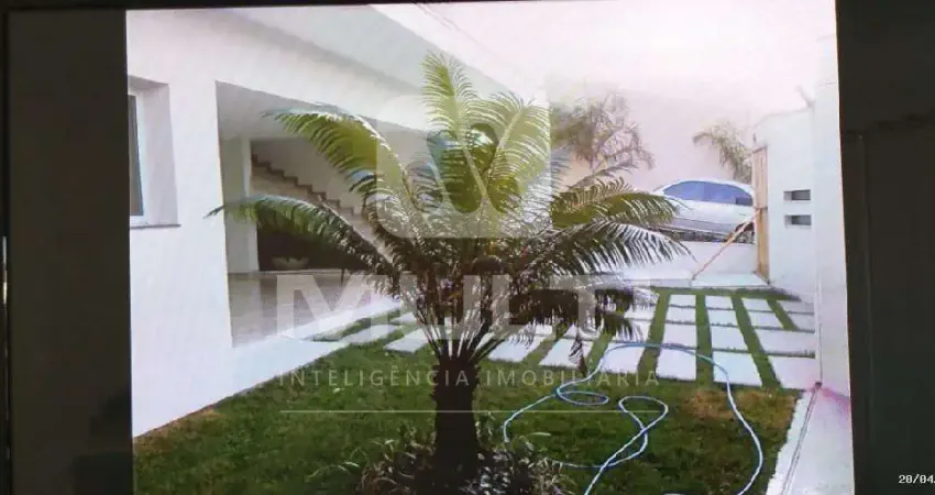 Casa com 5 quartos à venda no Altamira, Uberlândia 