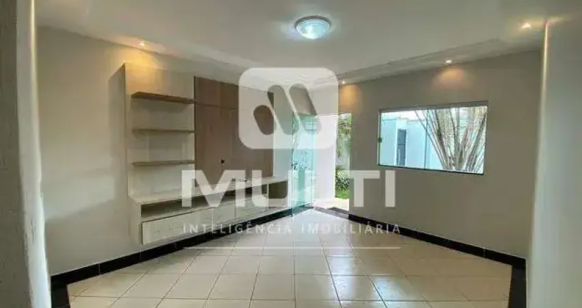 Casa com 3 quartos à venda no Alto Umuarama, Uberlândia 