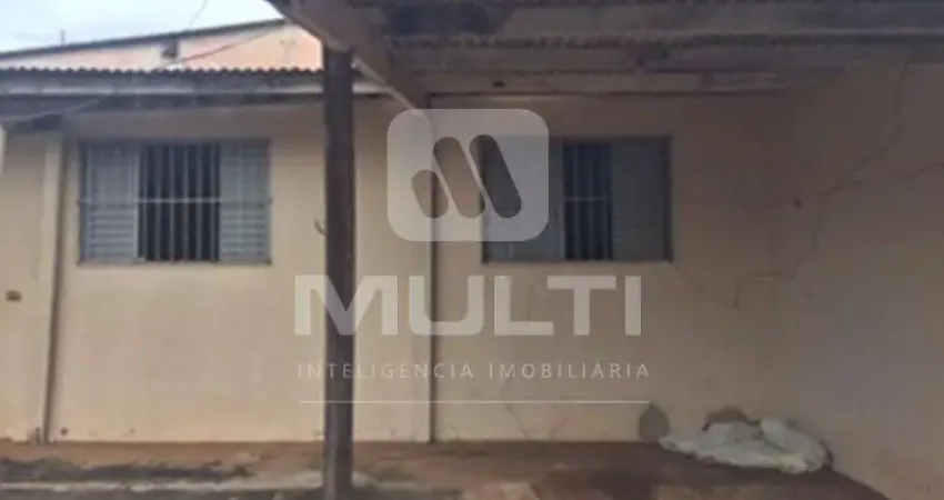 Casa com 2 quartos à venda no Centro, Uberlândia 