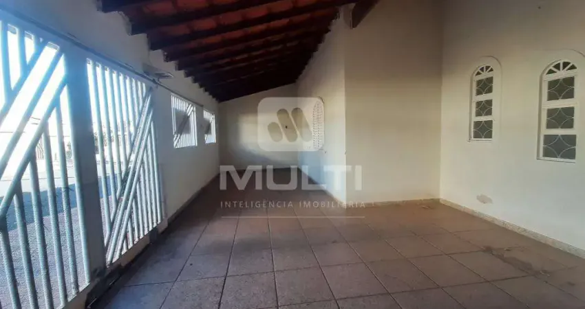 Casa com 3 quartos à venda na Nossa Senhora das Graças, Uberlândia 