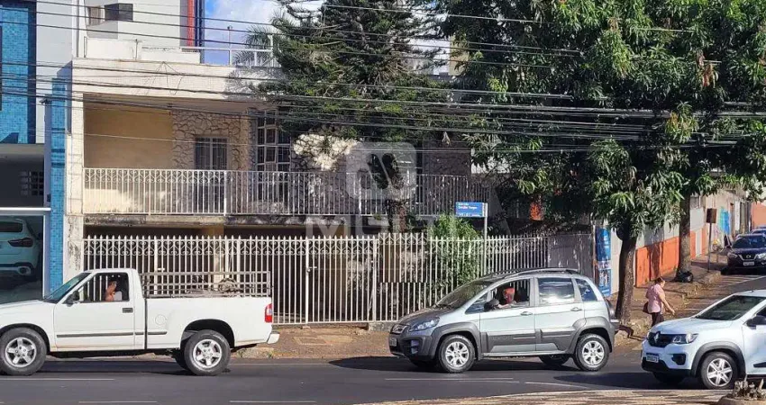 Casa com 4 quartos à venda no Centro, Uberlândia 