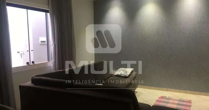 Casa com 4 quartos à venda em São Jorge, Uberlândia 