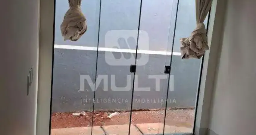 Casa com 3 quartos à venda no Portal do Vale, Uberlândia 