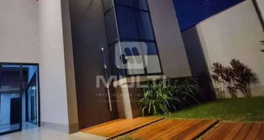 Casa com 3 quartos à venda no Grand Ville, Uberlândia 