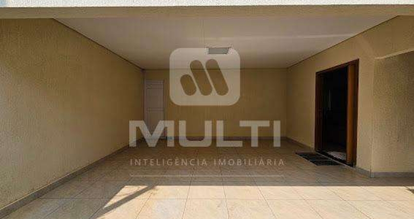 Casa com 3 quartos à venda no Alto Umuarama, Uberlândia 