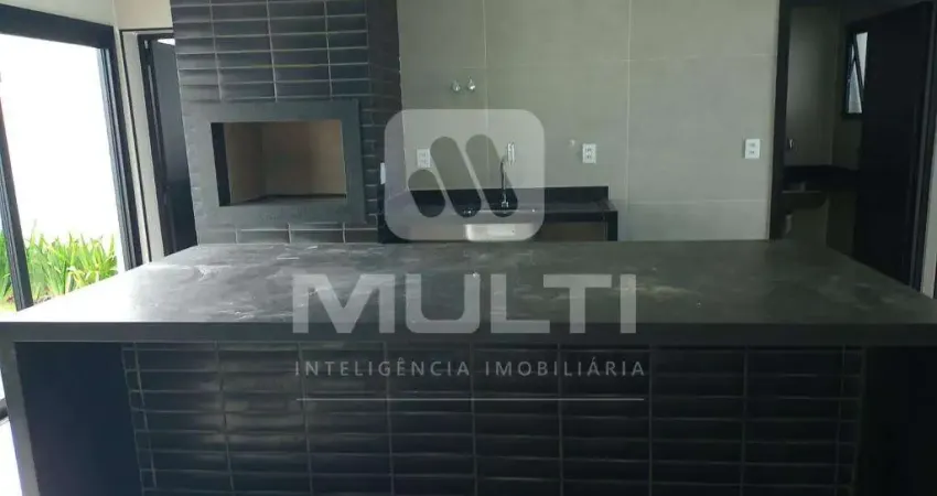 Casa com 3 quartos à venda no Grand Ville, Uberlândia 