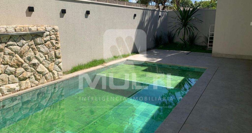 Casa em condomínio fechado com 4 quartos à venda em Laranjeiras, Uberlândia 