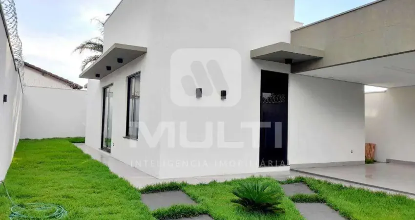 Casa com 3 quartos à venda no Jardim Europa, Uberlândia 