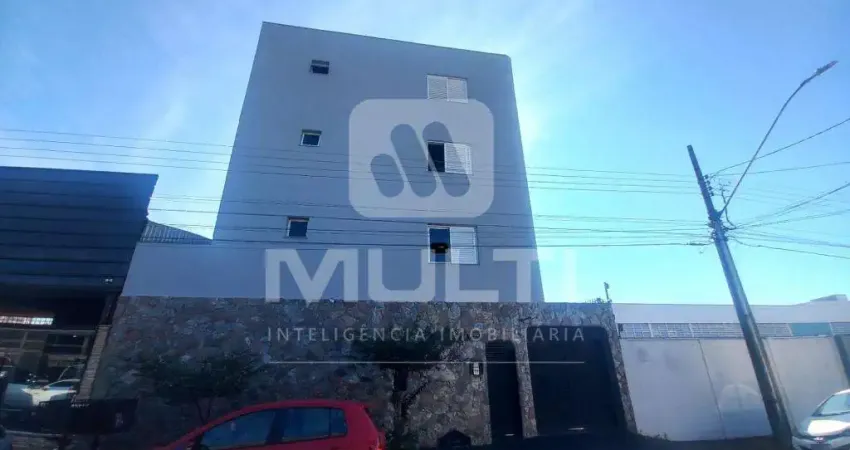 Apartamento com 3 quartos para alugar na Nossa Senhora Aparecida, Uberlândia 