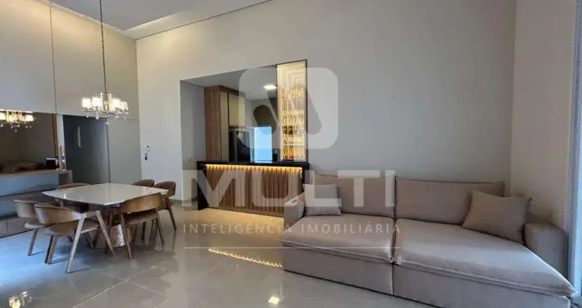 Casa com 3 quartos à venda no Custódio Pereira, Uberlândia 