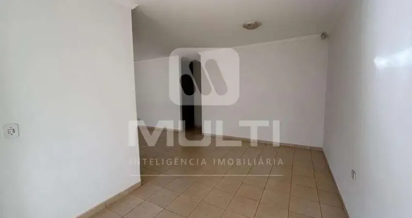 Casa com 4 quartos à venda no Jardim Karaíba, Uberlândia 