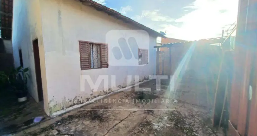 Casa com 3 quartos à venda no Planalto, Uberlândia 