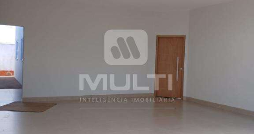 Casa com 3 quartos à venda no Jardim Auroras, Uberlândia 