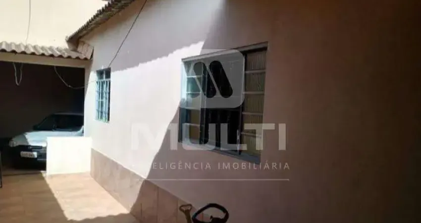 Casa com 3 quartos à venda em São Jorge, Uberlândia 